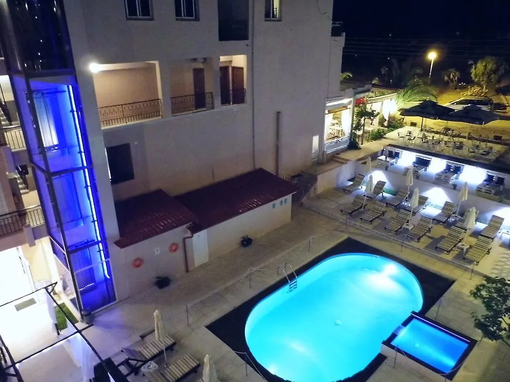 מטהמורפוסי Golden Beach Hotel