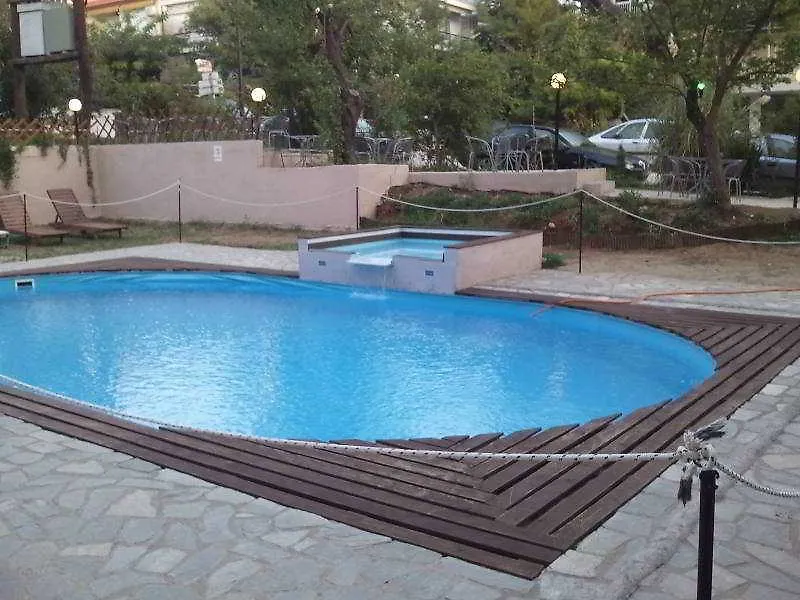 ***  מטהמורפוסי Golden Beach Hotel יוון