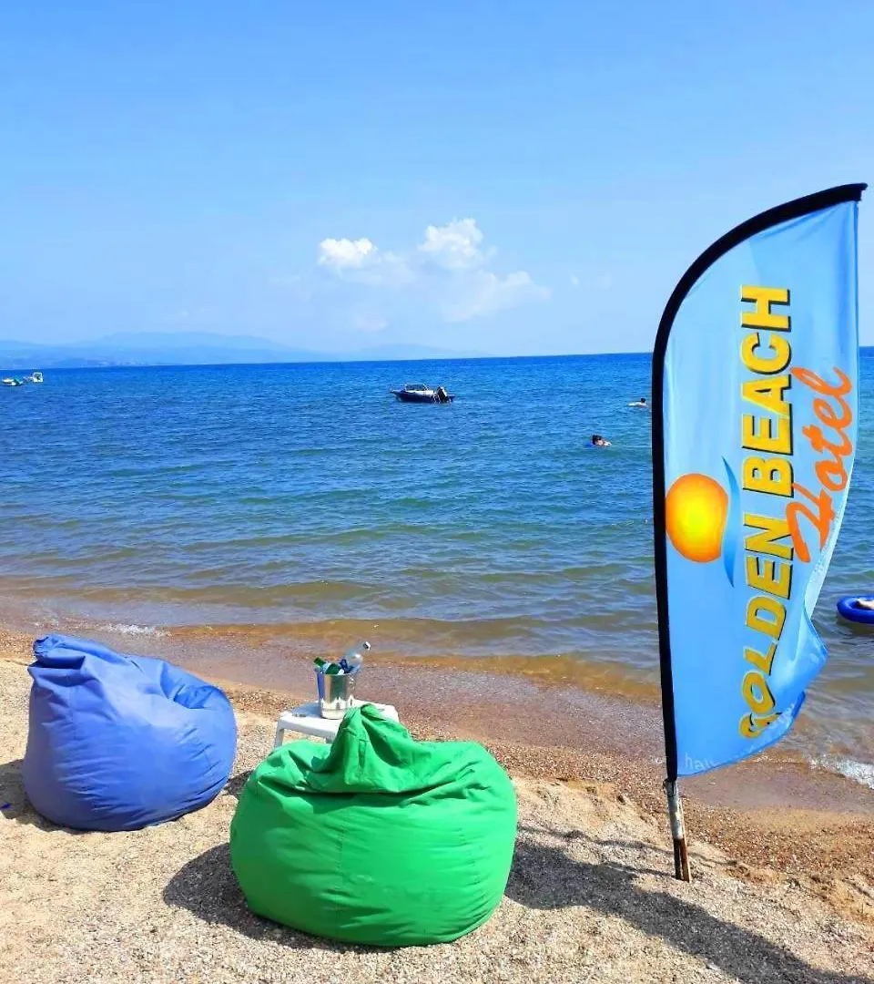 מטהמורפוסי Golden Beach Hotel
